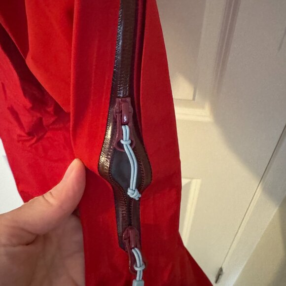 New Without Tags Rab Womens Ski Snowboard Pant Colour: Red, Size: Small - Picture 8 of 8